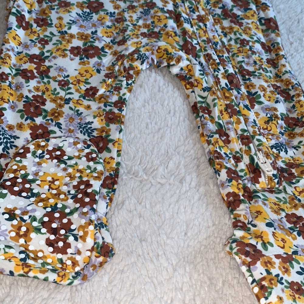 NWT Angel Dear Sweet Calico Floral Zipper Footie 3-6M - Picture 5 of 11
